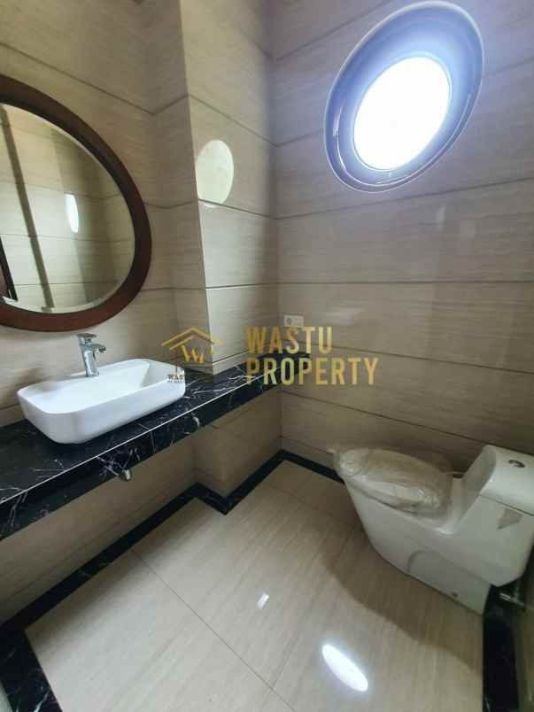 dijual rumah lenteng agung jakarta