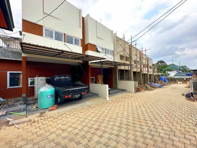dijual rumah limo depok