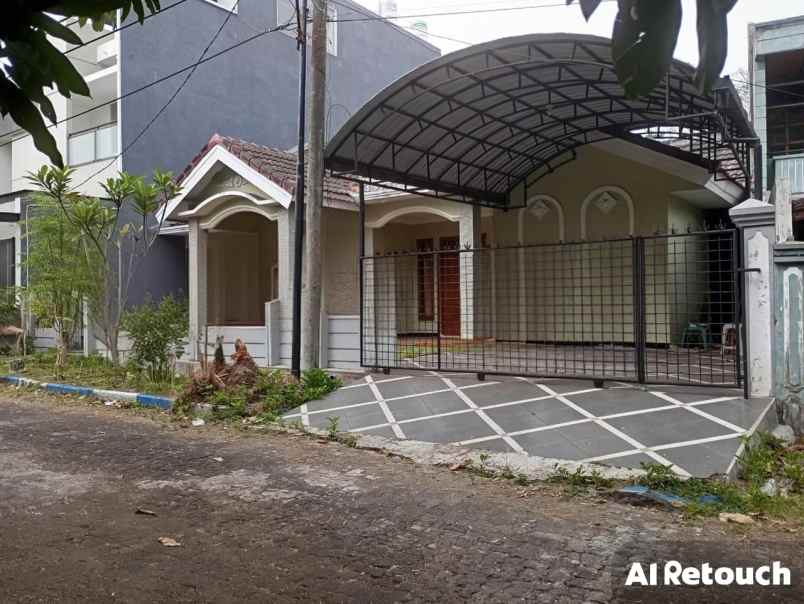 dijual rumah lokasi pbi araya malang