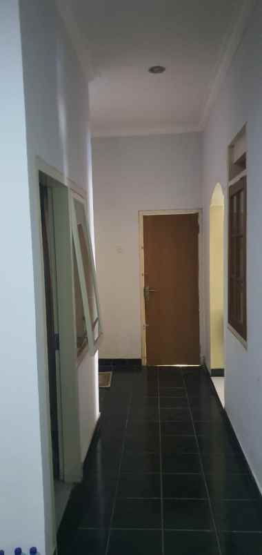 dijual rumah lokasi pbi araya malang