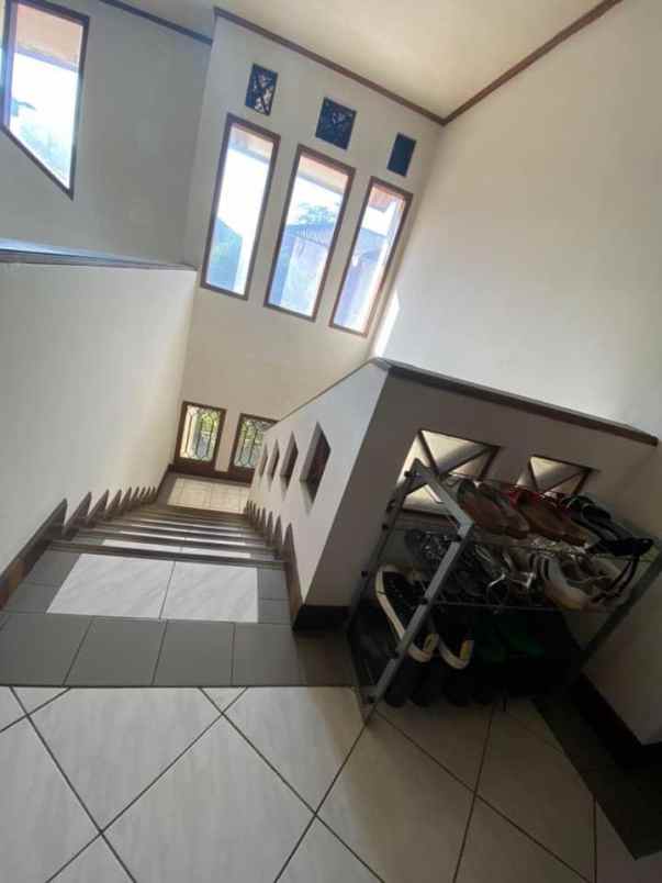 dijual rumah lokasi strategis hanya 1 5