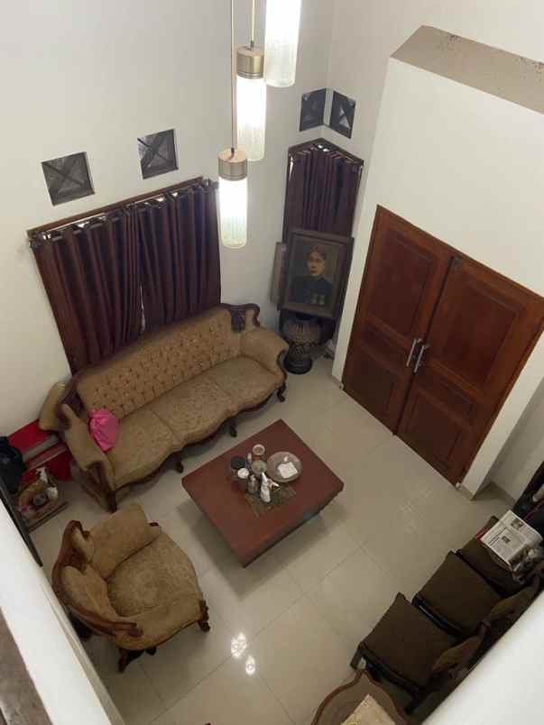 dijual rumah lokasi strategis hanya 1 5