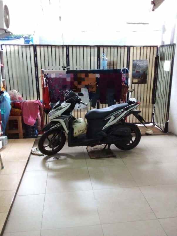 dijual rumah lokasi super strategis di gandaria utara