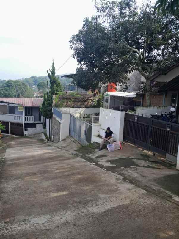 dijual rumah luas siap huni di cilengkrang bandung