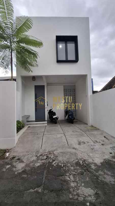 dijual rumah maguwoharjo kec depok kab