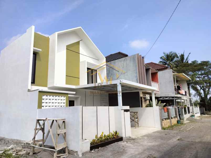 dijual rumah maguwoharjo sleman