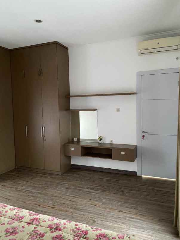 dijual rumah mainroad jl sukanagara