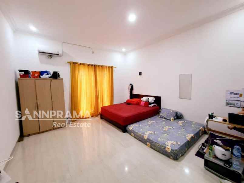 dijual rumah mampang