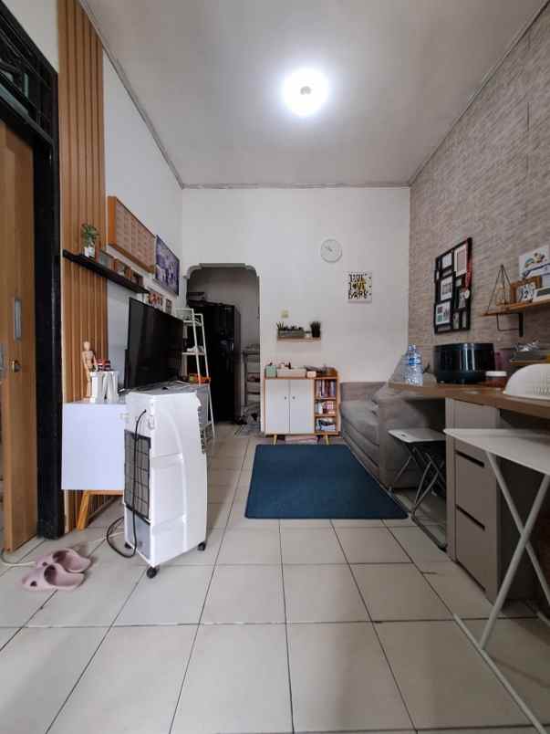 dijual rumah mampang pancoran mas depok