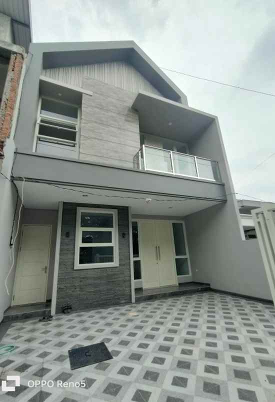 dijual rumah manyar tirtoasri