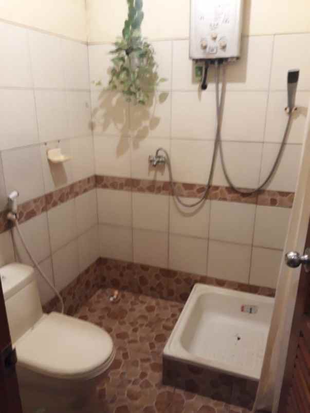 dijual rumah margahayu