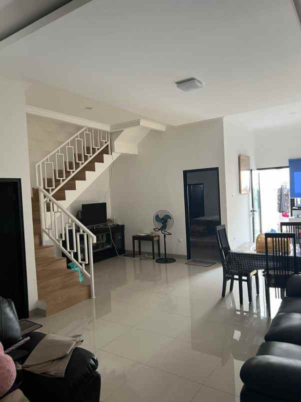 dijual rumah matraman jaktim