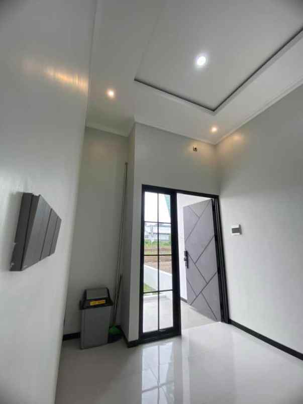 dijual rumah mayjen sungkono