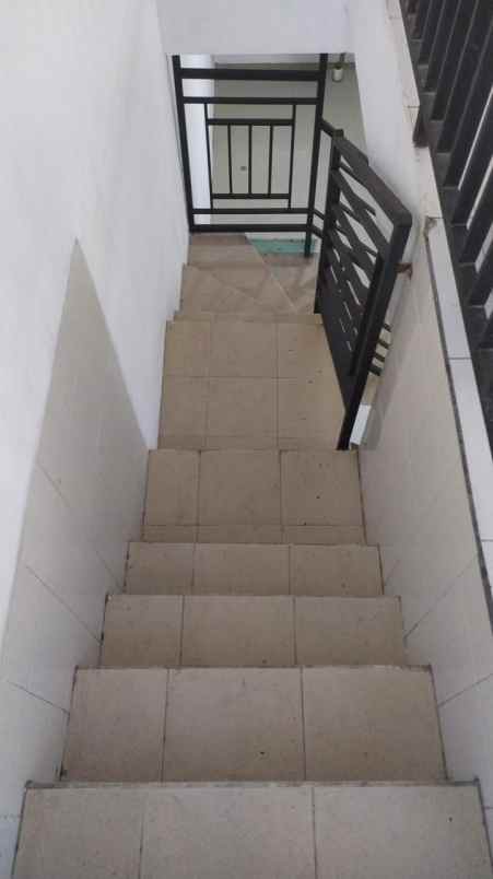 dijual rumah medayu utara