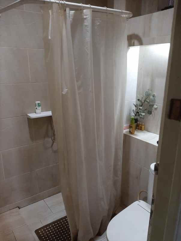 dijual rumah megapolitan cinere estate