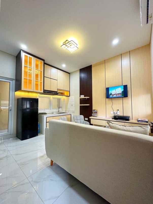 dijual rumah meruyung raya limo depok
