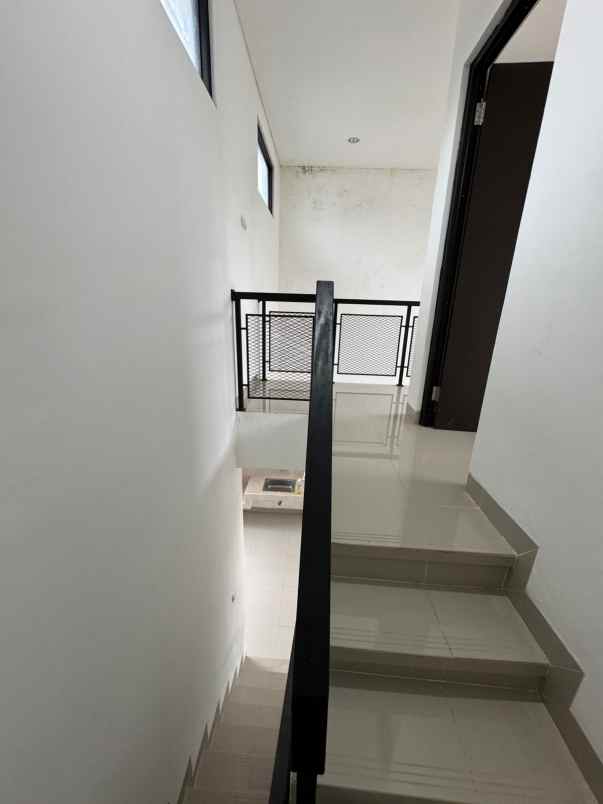 dijual rumah metland cileungsi