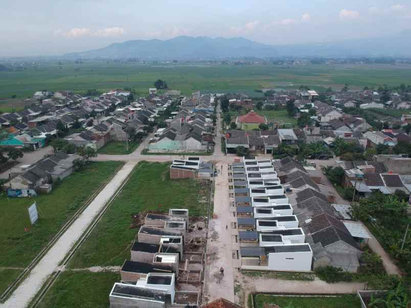 dijual rumah modern minimalis di katapang