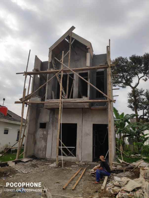 dijual rumah mulyaharja