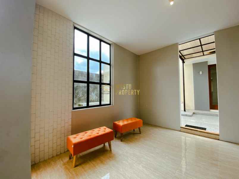 dijual rumah ngemplak