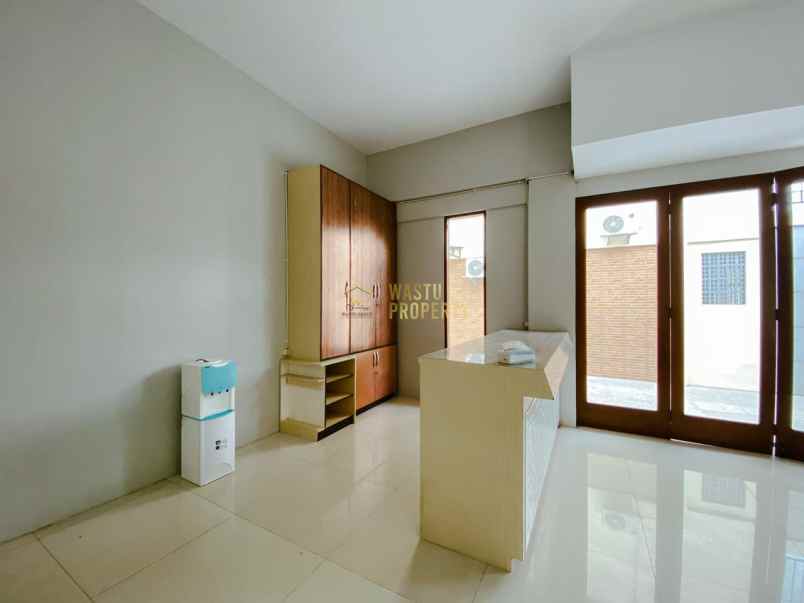 dijual rumah ngemplak