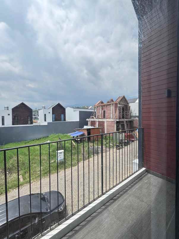 dijual rumah nilaya resort residence