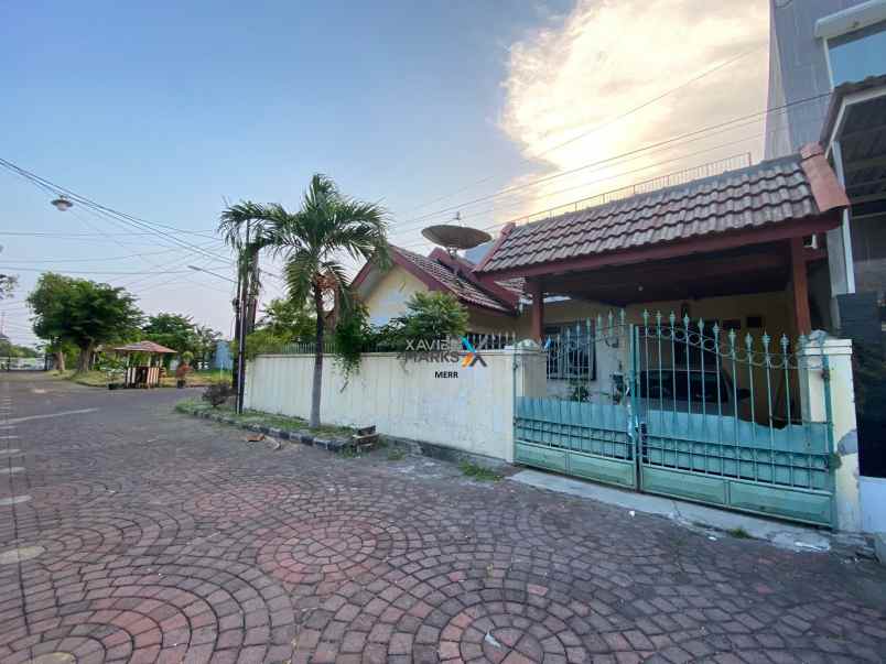 dijual rumah nirwana eksekutif