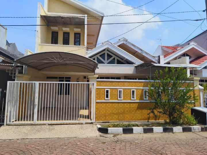 dijual rumah nirwana eksekutif