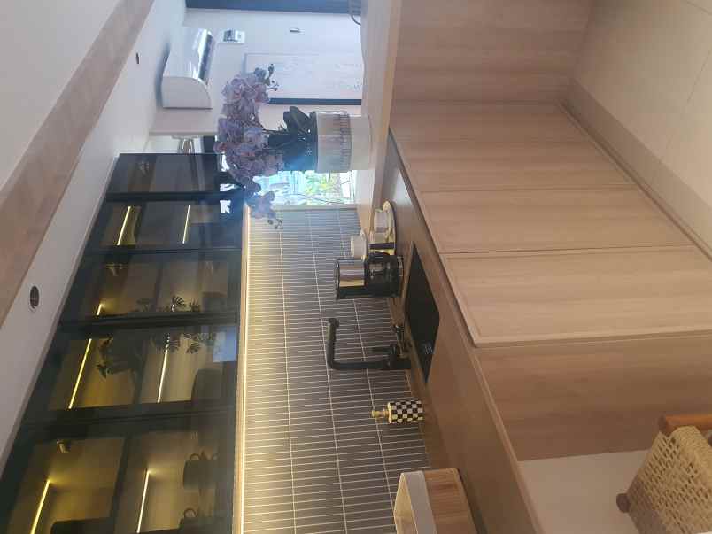 dijual rumah oaze lippo cikarang jl mh