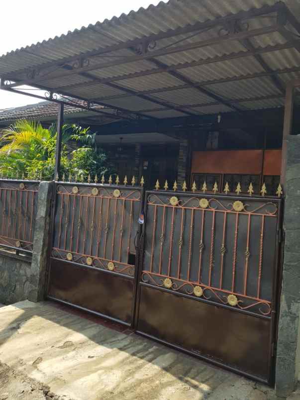 dijual rumah pamulang barat