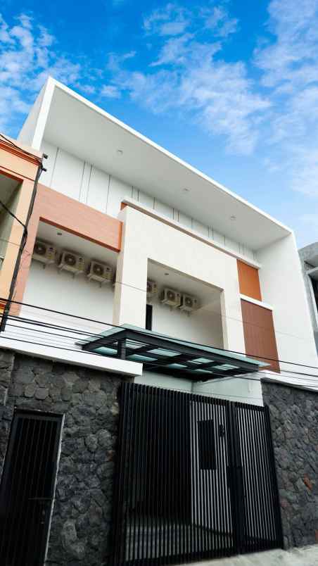 dijual rumah pandegiling