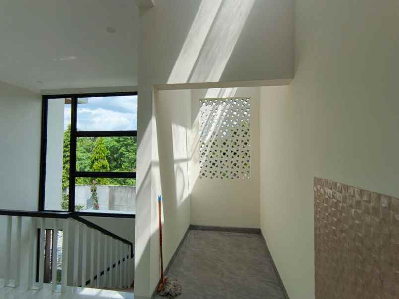 dijual rumah pandowoharjo kec sleman