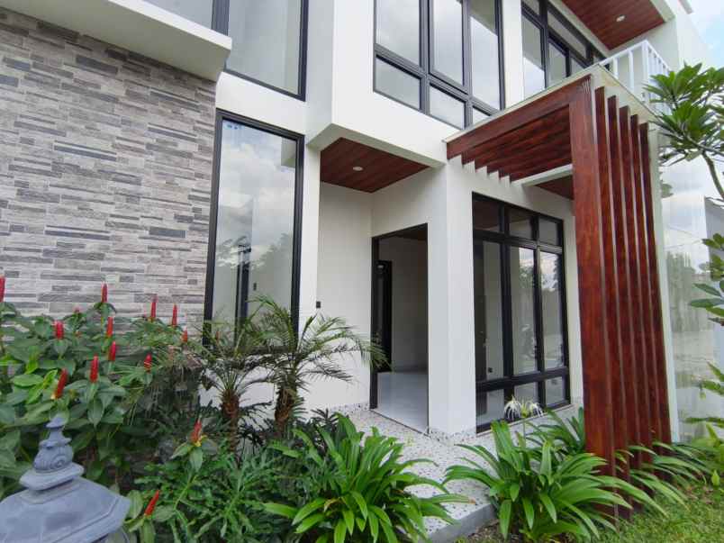 dijual rumah pandowoharjo kec sleman