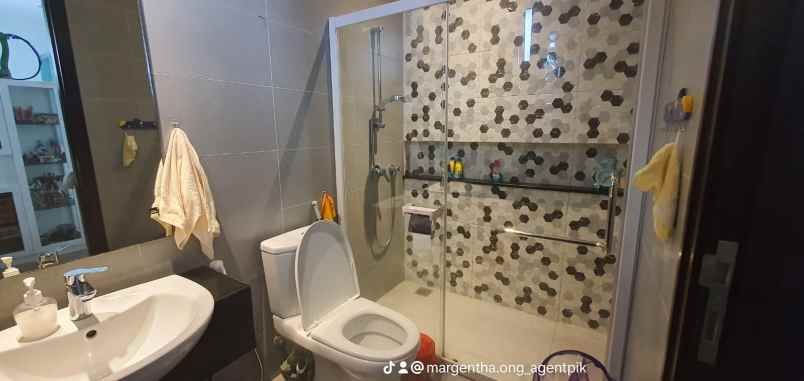 dijual rumah pantai indah kapuk jakarta