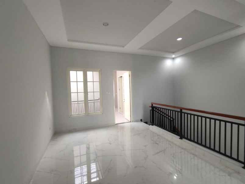 dijual rumah pantai mentari