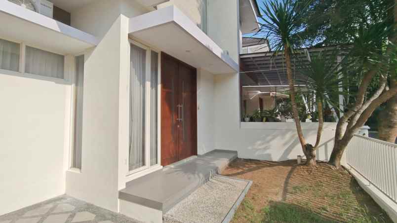 dijual rumah permata jingga