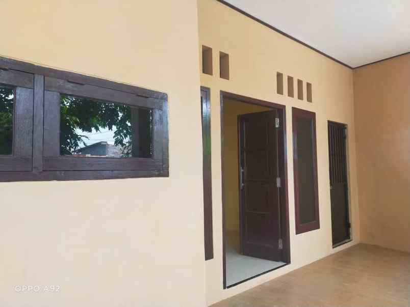 dijual rumah perum griya prasetya