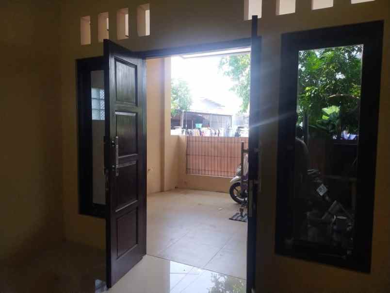 dijual rumah perum griya prasetya