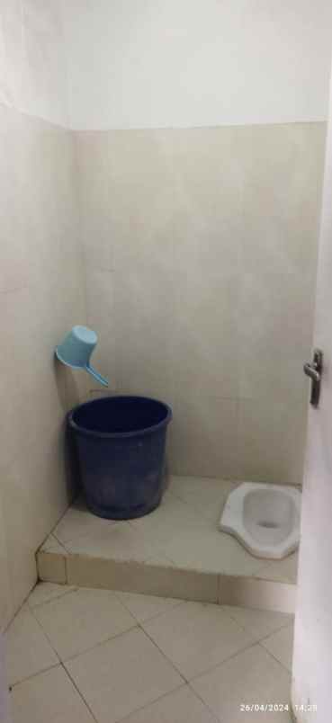 dijual rumah perum jatiwaringin asri