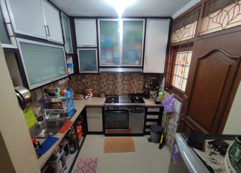 dijual rumah perumahan cipinang indah
