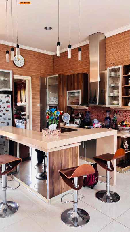 dijual rumah perumahan citra gran cibubur