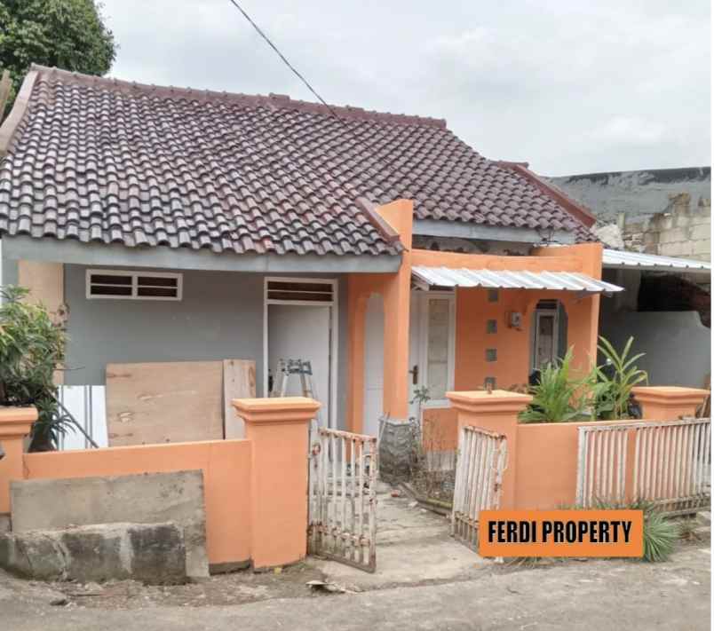 dijual rumah perumahan griya marza