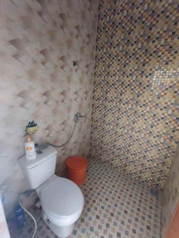 dijual rumah perumahan gunung anyar