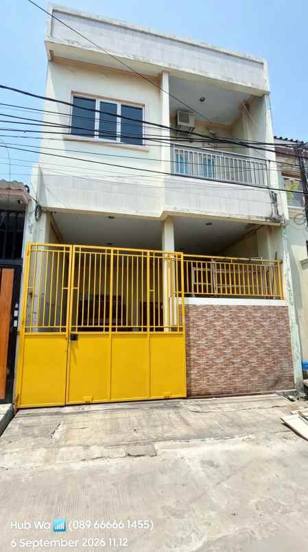 dijual rumah perumahan villa taman