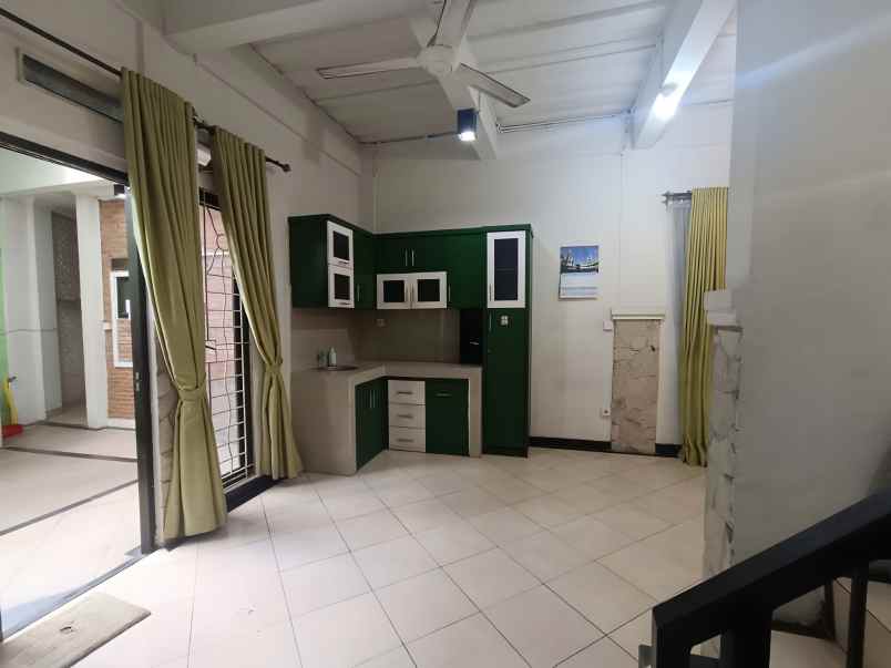 dijual rumah pisangan ciputat timur