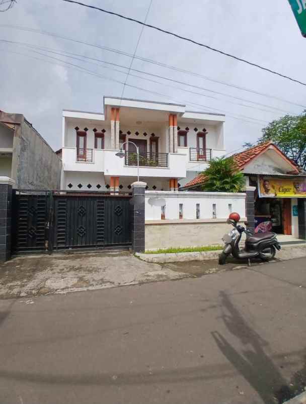dijual rumah pitara