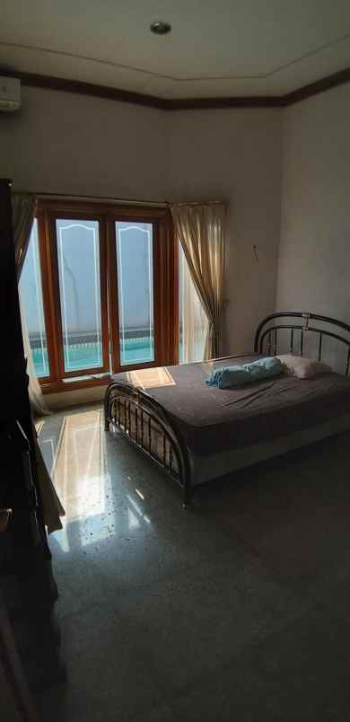 dijual rumah pondok indah