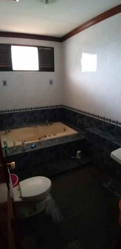 dijual rumah pondok indah