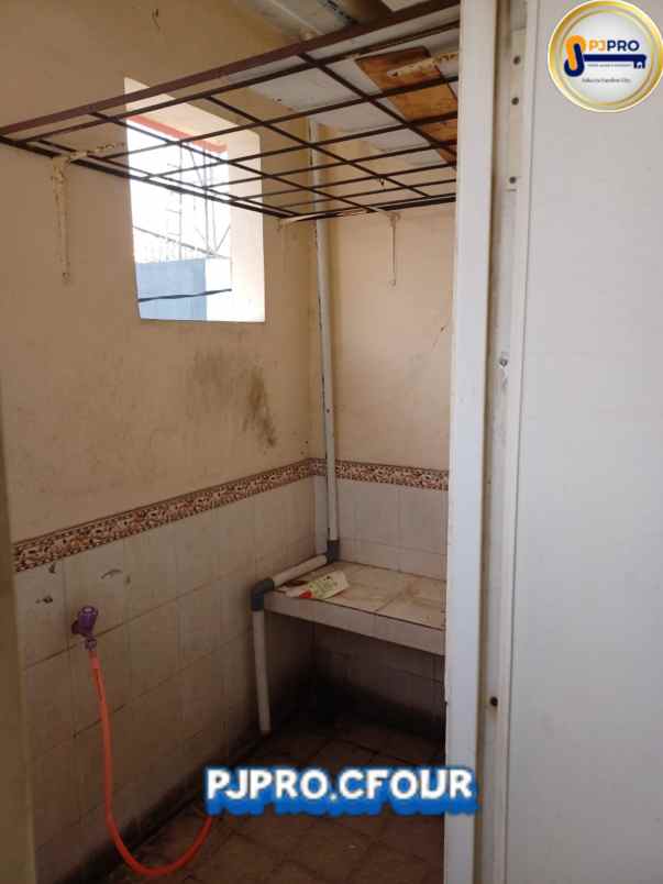 dijual rumah pondok kelapa