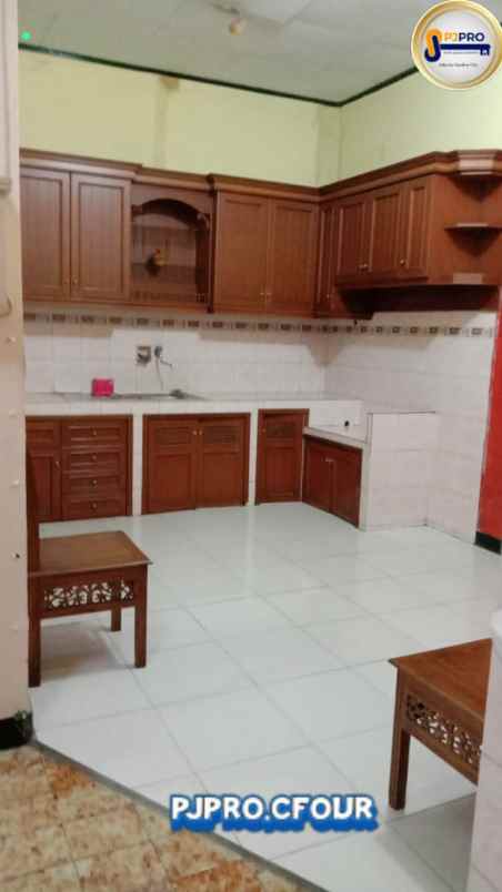 dijual rumah pondok kelapa